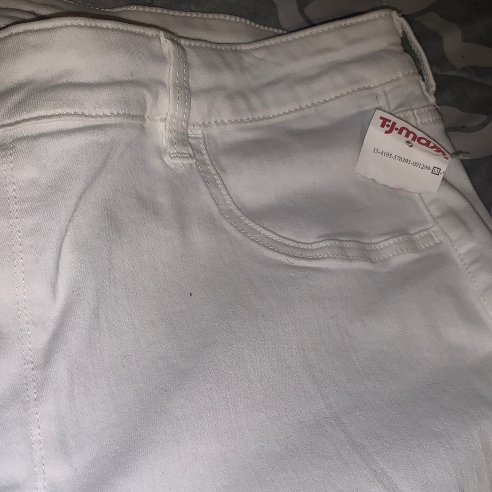 American Eagle Outfitters Distressed White Ankle Jeans plus size 22w 2X NWT - Picture 8 of 9